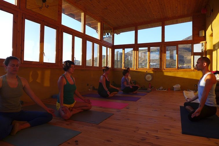 Formación de profesores de yoga en Almería